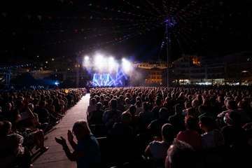  José Velez llena la plaza de Candelaria (Tenerife) con un concierto de dos horas/TA.